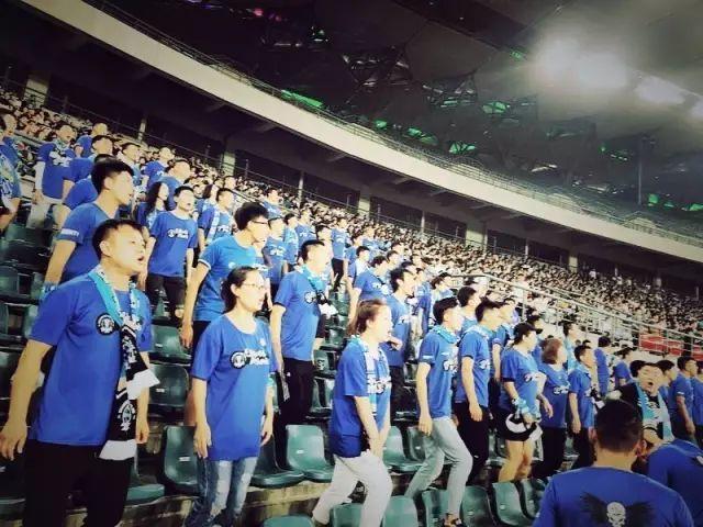  第戎主场球迷助威，气势如虹逆转击败直接竞争者